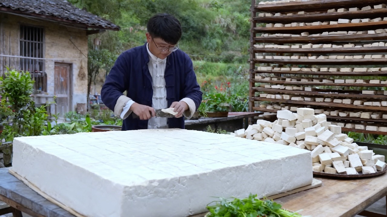 The Birth of Tofu: How Prince Liu An of the Han Dynasty Became the Patron Saint of Tofu Masters.