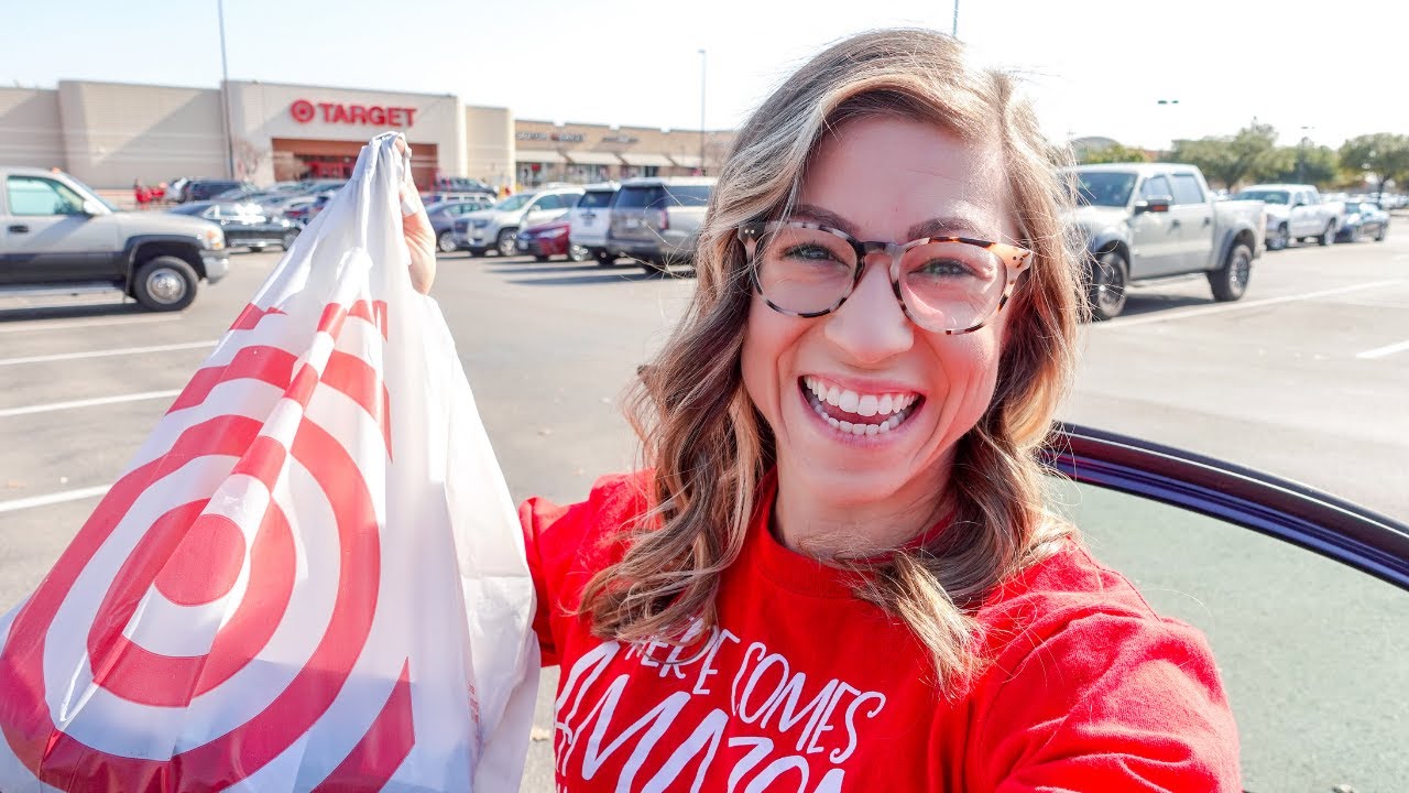 Come Christmas Shopping With Me! | VLOGMAS Day 12