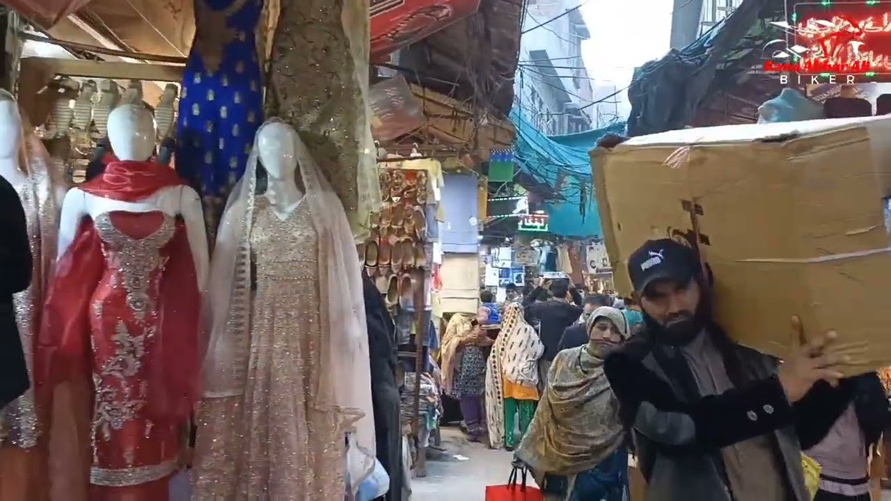 Main Bazaar Khesayan Wala Gala/Gujranwala Pakistan/Bazaar