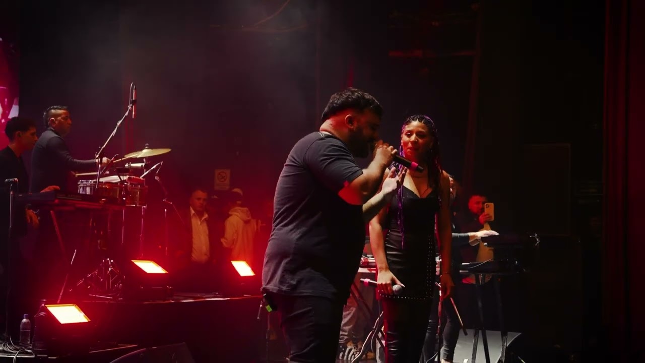 La 2001 Ft Rocio Quiroz-Mil Preguntas (Teatro Gran Rex En Vivo)