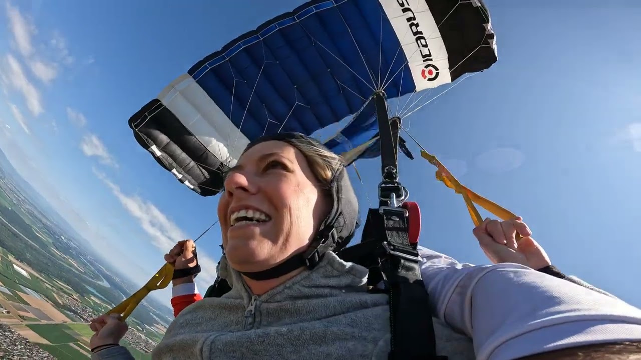 Saut en parachute tandem Sol&egrave;ne 2025