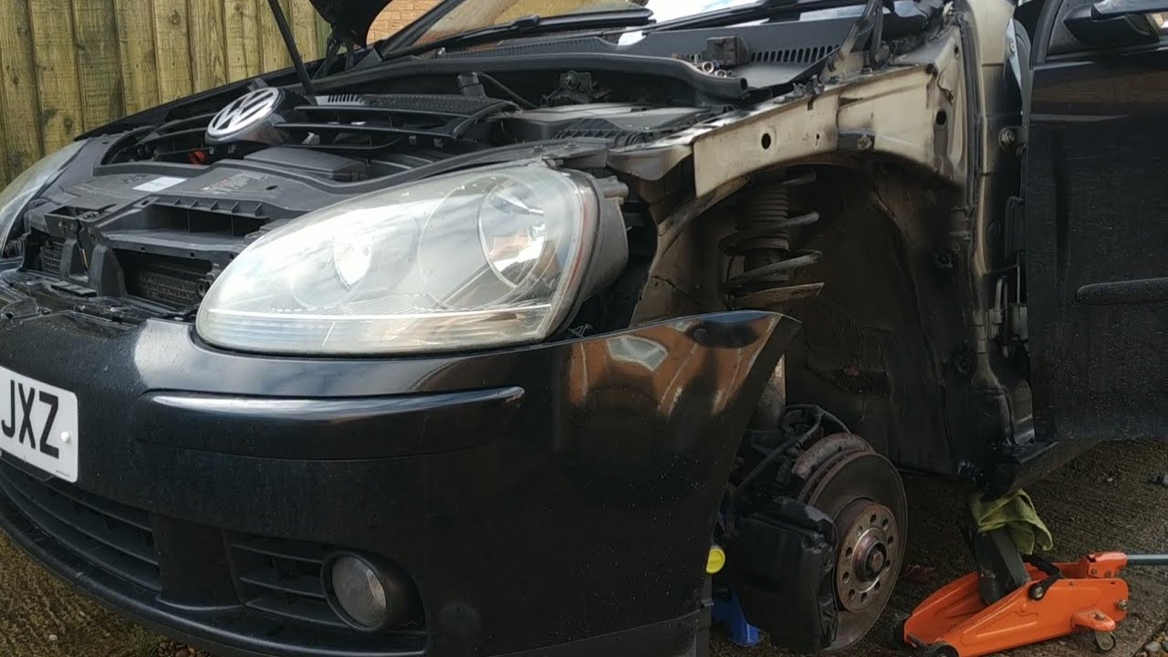 How To Remove And Replace Front Wing VW GOLF MK5