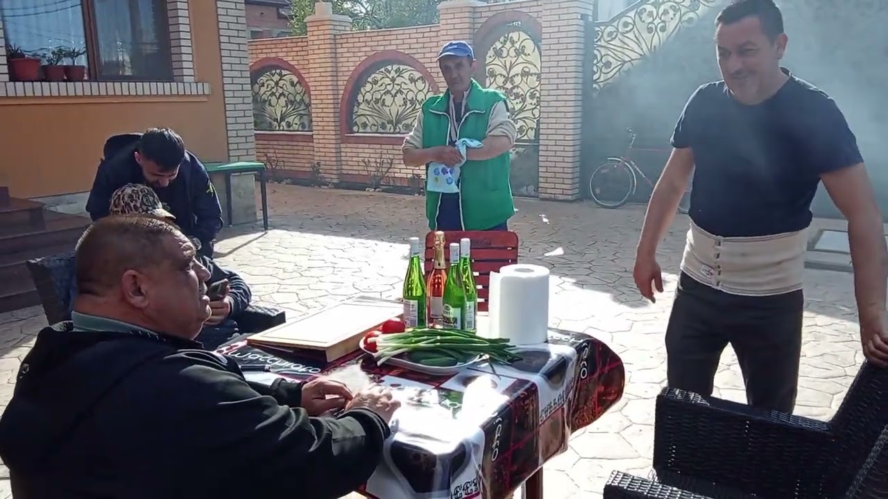 Am venit la  Bubu Mex a tăiat porci @BubudelaStrehaia @LeodelaStrehaia