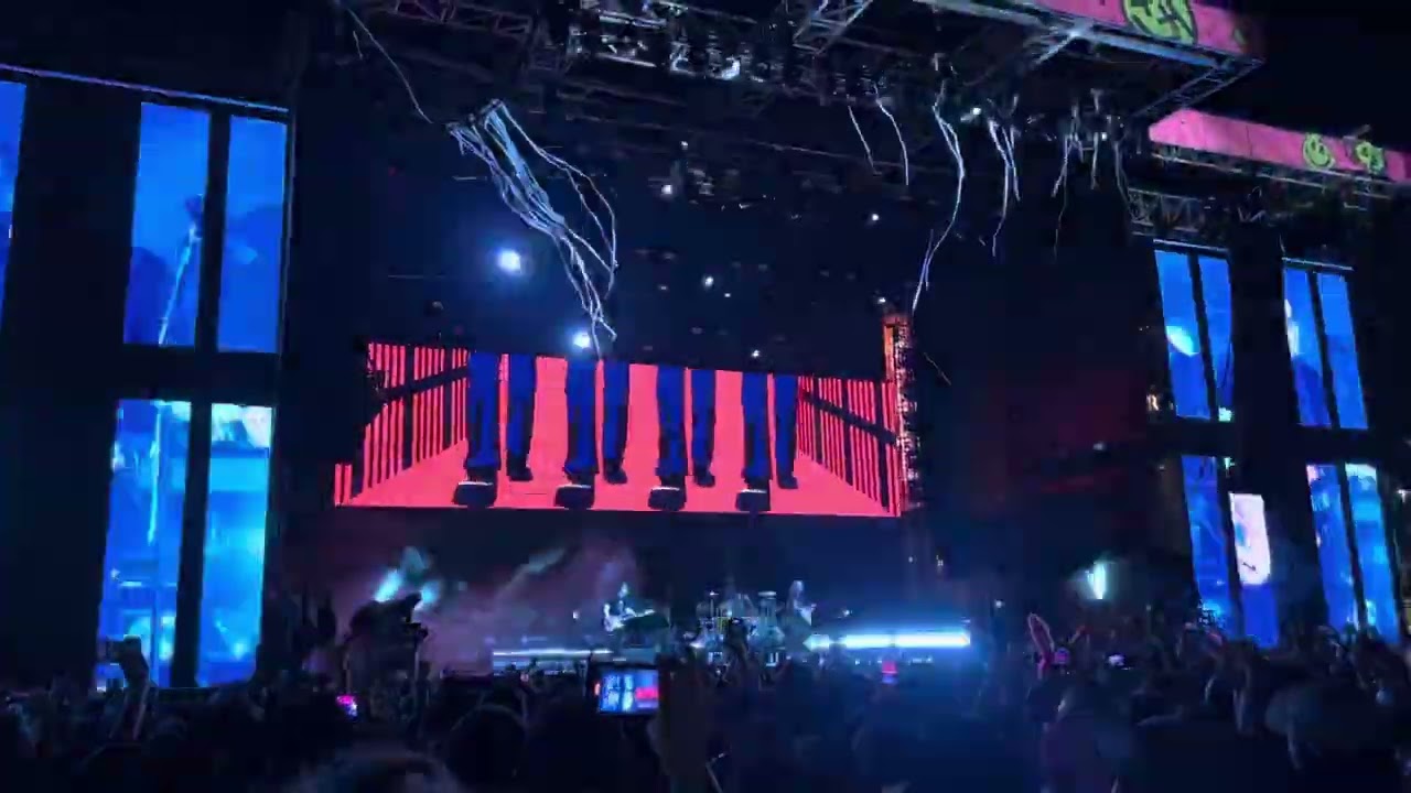 Blink 182 - Feeling This LIVE - When We Were Young Festival 10/21/23 - Las Vegas, NV - 4k 60 fps