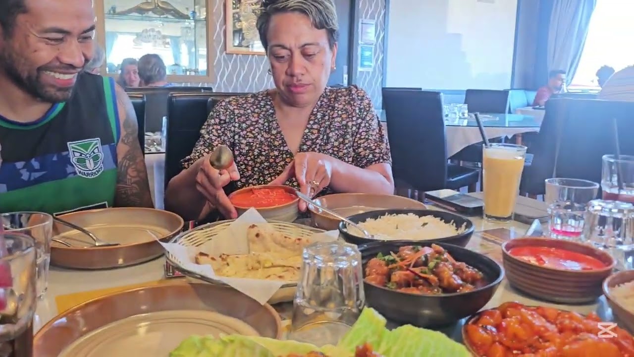 Straight out of a Bollywood movie… but with food 💯❤️  #foodie #food #vibes 