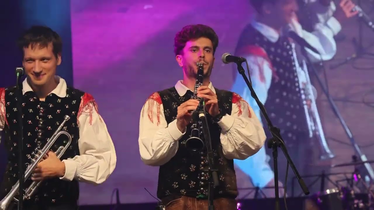 Ivan / Denis spielt auf - Sašo Avsenik und seine Oberkrainer