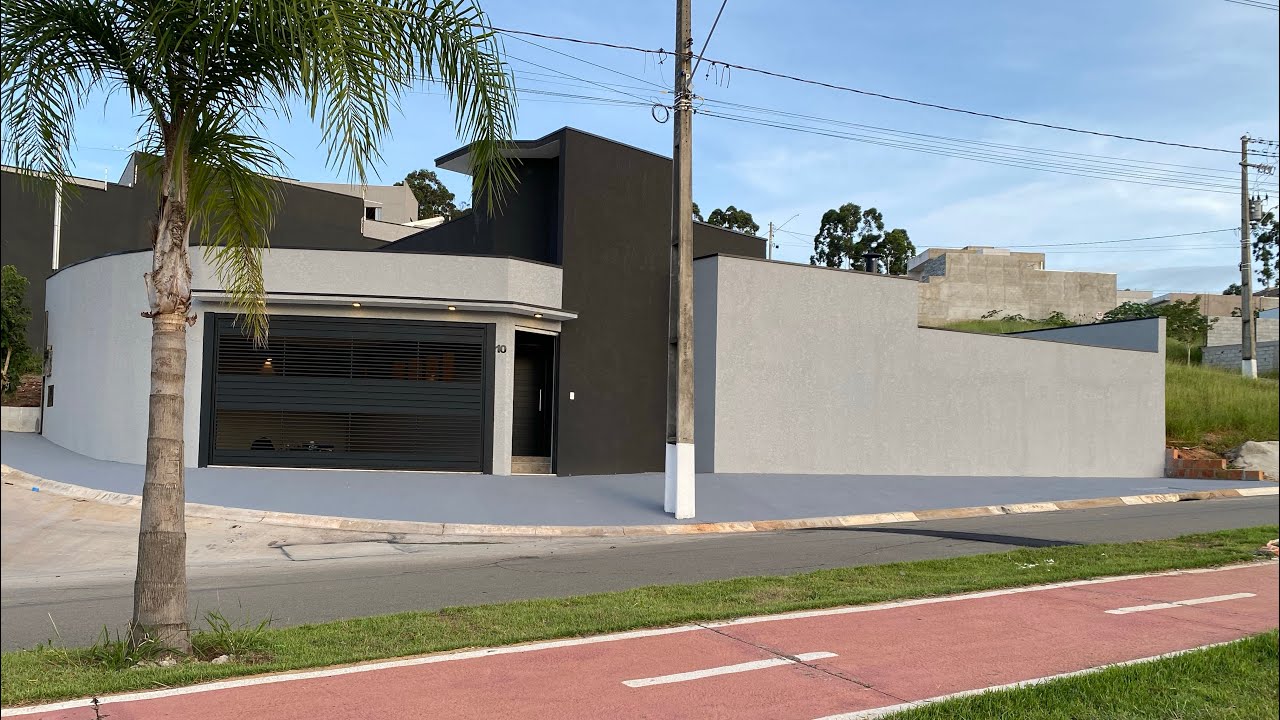 Linda casa térrea com piscina a venda em Bragança Paulista SP