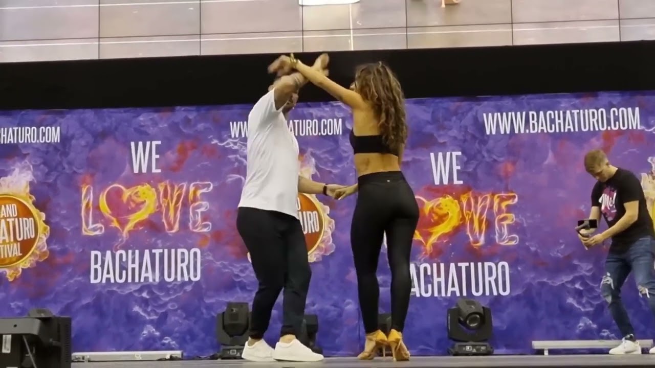 Jhonny Evidence - Perfecta (bachata version) - Daniel & Desiree (Dance)
