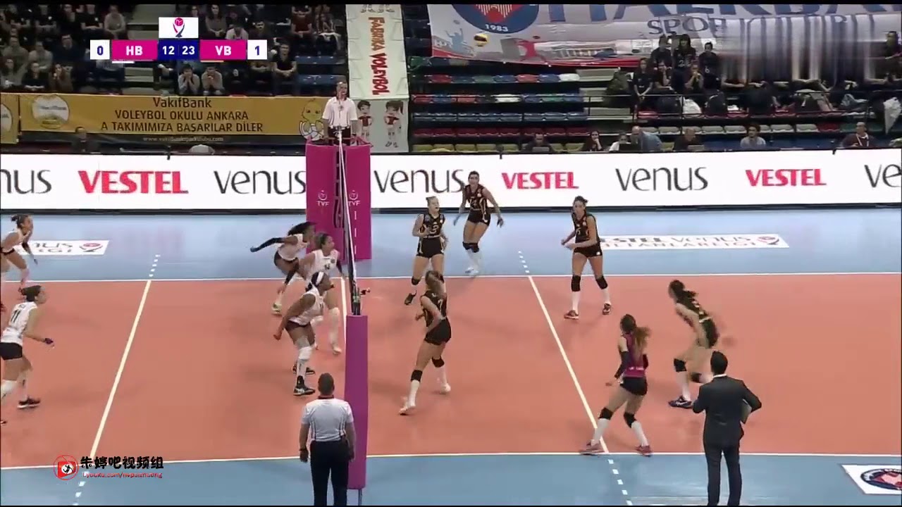 Back row attacks from Zhu Ting