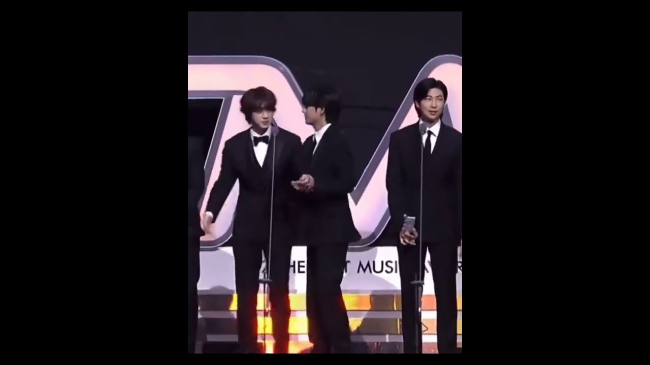 Taejin and NamJin shippers need to be calm about this🤷&zwj;♀️ #namjinrj #namjin #jin #namjoon