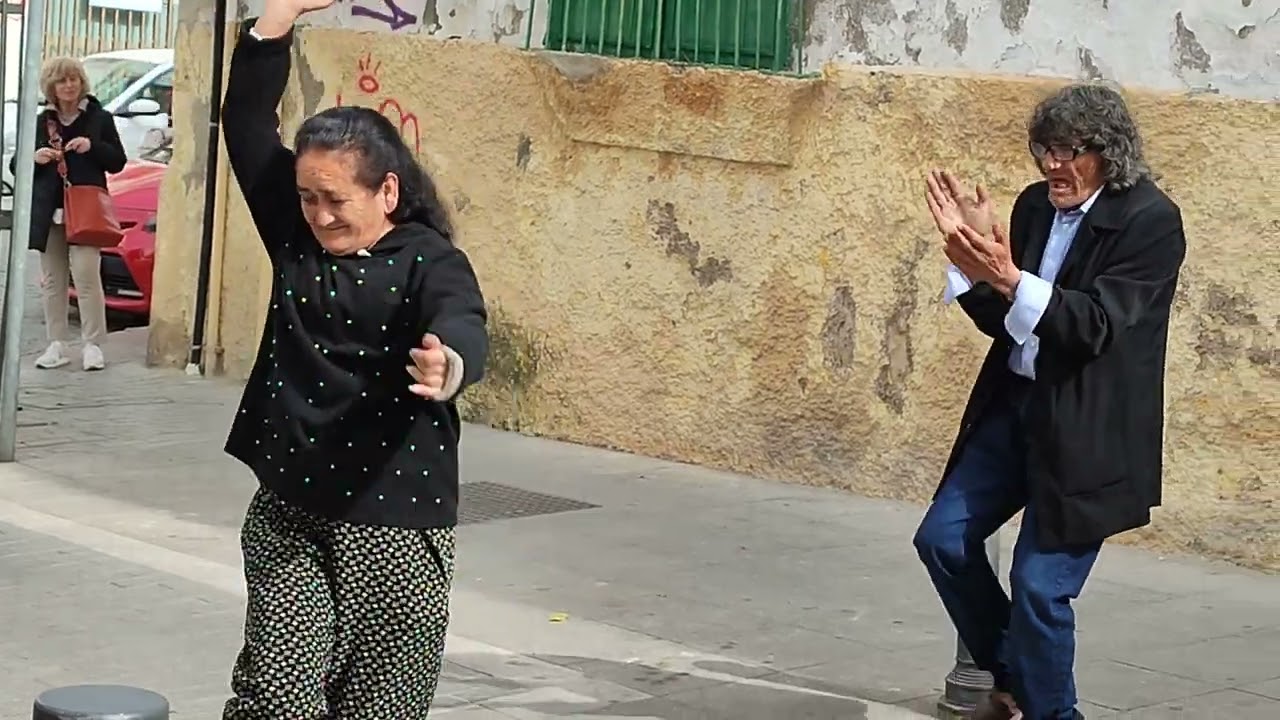 @flamenco Jerez cantaores y bailaores callejeros