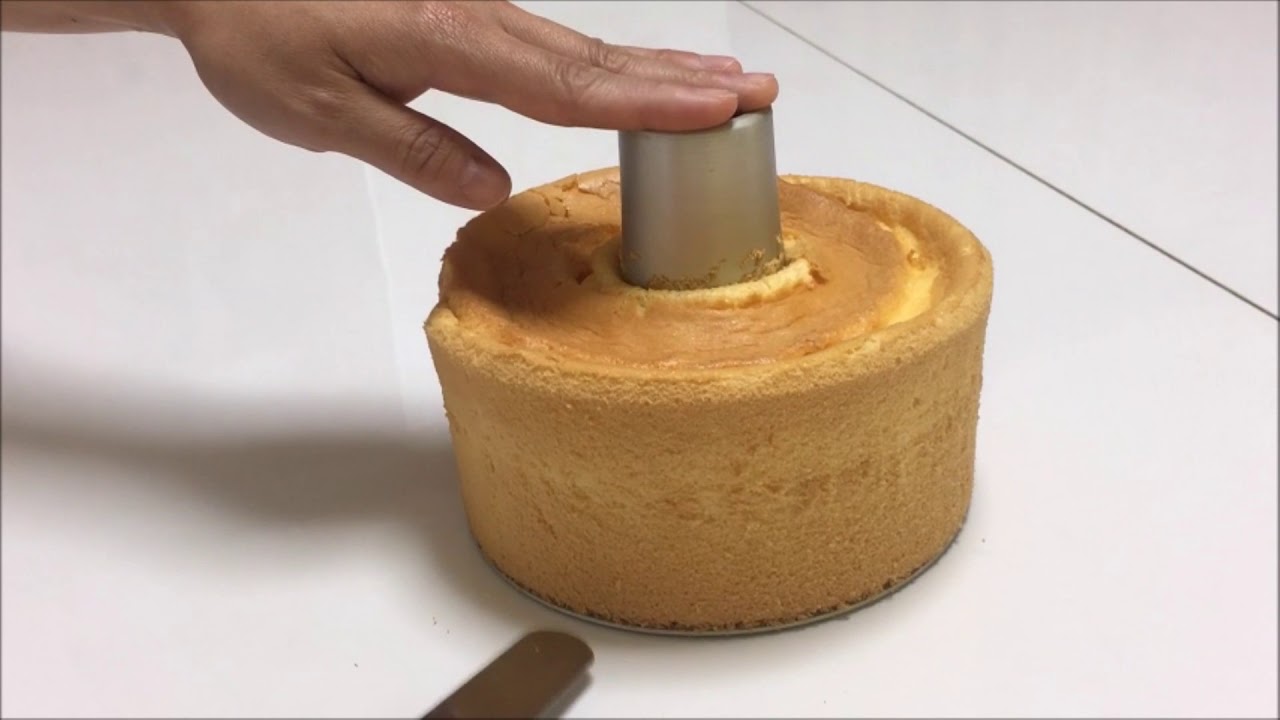 パティシエが教える シフォンケーキ型外しの”プロのコツ” ～パレットナイフ編 【はかりのいらない おいしいお菓子】