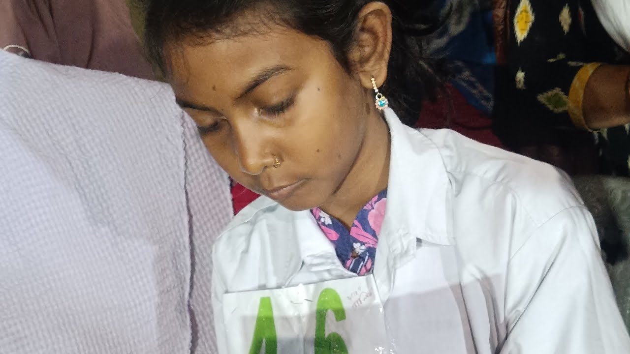 বারাইপুর অমৃতলাল কলেজ মাঠে যেমন খুশি তেমন সাজা খেলার প্রতিযোগিতা