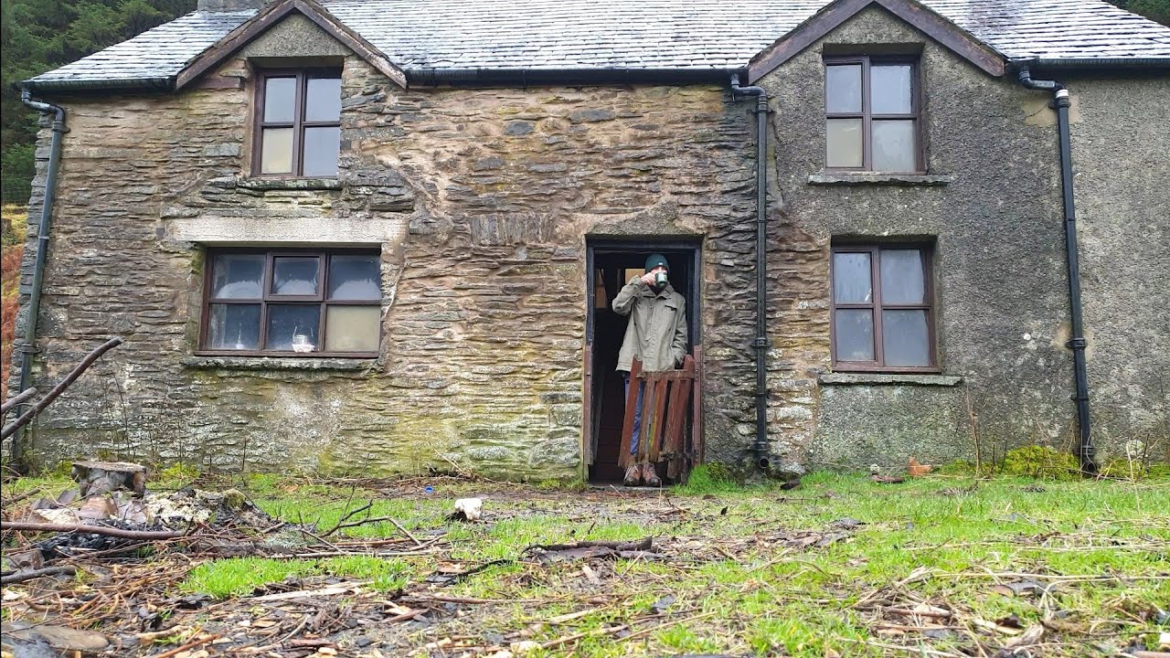 Overnight in Nant Syddion Bothy