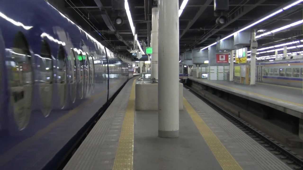 2011/12/23 南海電鉄特急ラピート&beta;発車@なんば駅