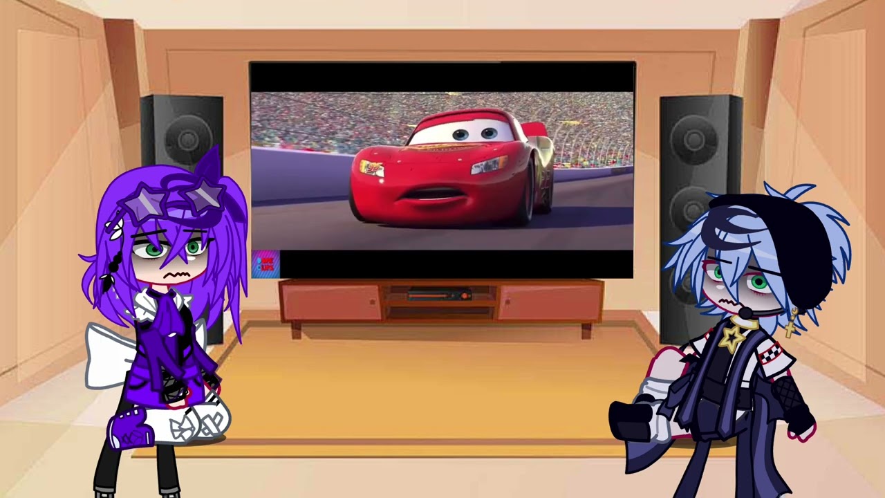 | Finn Mcmissile and Holley Shiftwell react to all crashes | cars 2