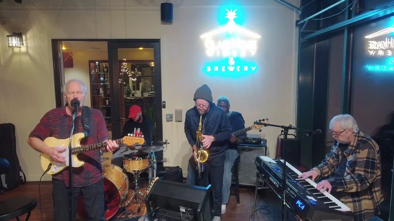 Chickenhead Blues Band at Glass Houae Winery & Brewery