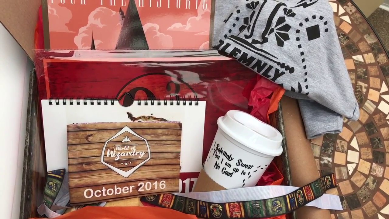 Harry Potter Subscription Box unboxing by Geek Gear Box For October 2016