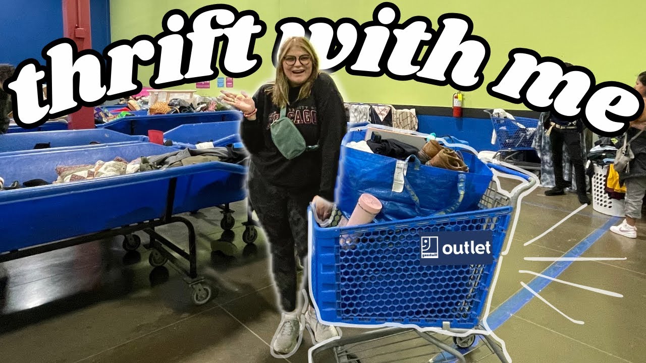 BACK TO THE BINS!! 😎 Thrift With Me For Dr. Martens, Lululemon, & More!