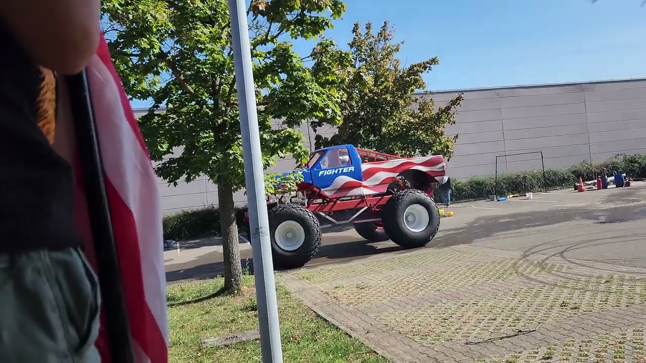 Monster Truck V8 Power - American Stuntshow - Kaufland Gerlingen
