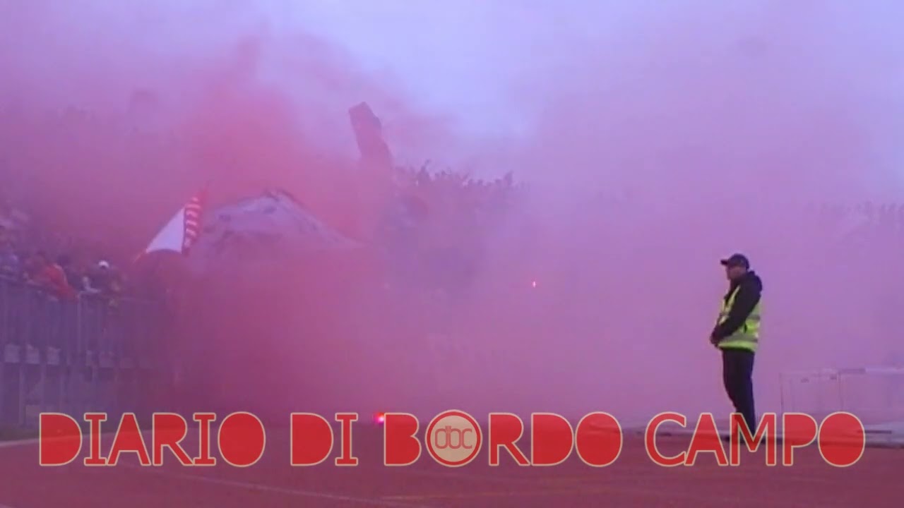 Biancorò biancorò, noi siamo la Curva Nord... Fumogenata. Barletta-Nardò [30-04-23]