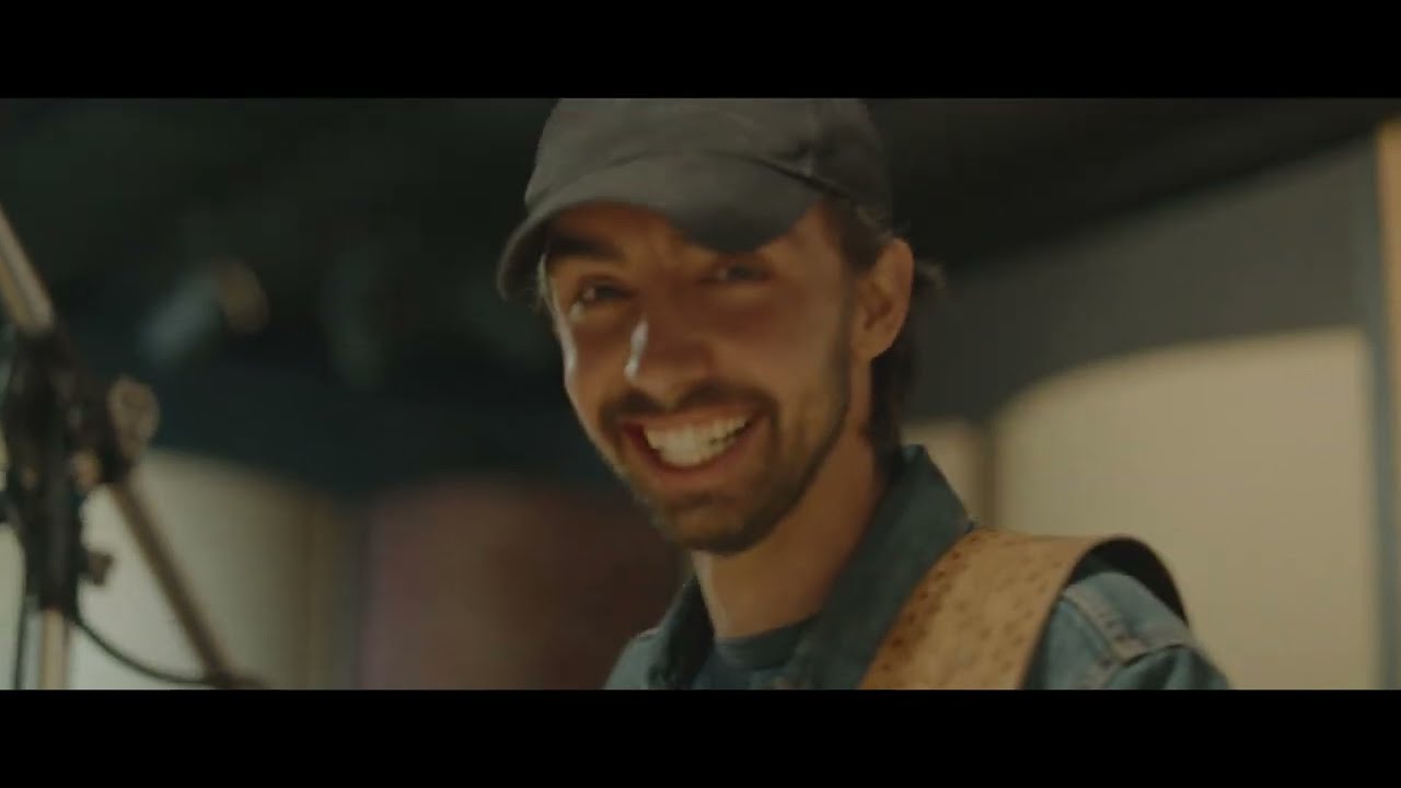 Mo Pitney - Old Home Place (Official Music Video)