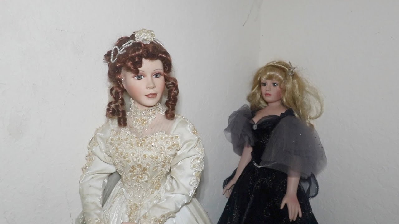 MORE SCARY DOLLS IN MY NEW HOUSE