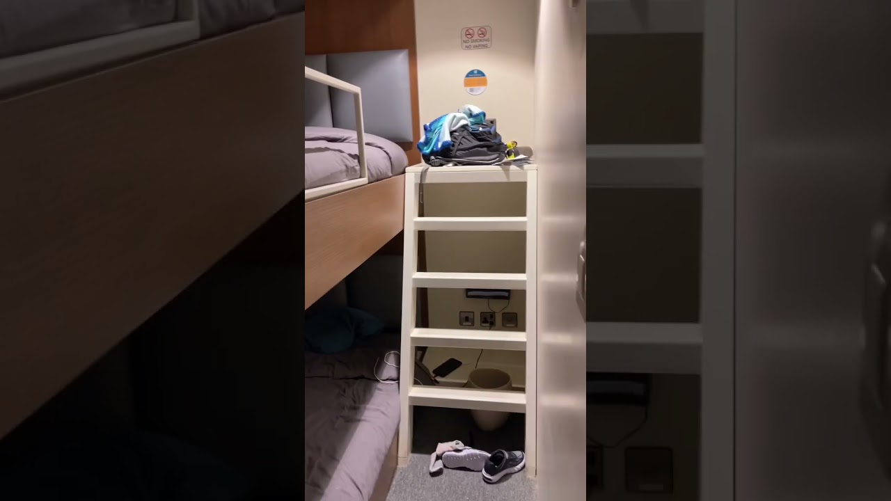 Sleep Lounge at Doha&rsquo;s Hamad International Airport #doha #qatar #traveltips