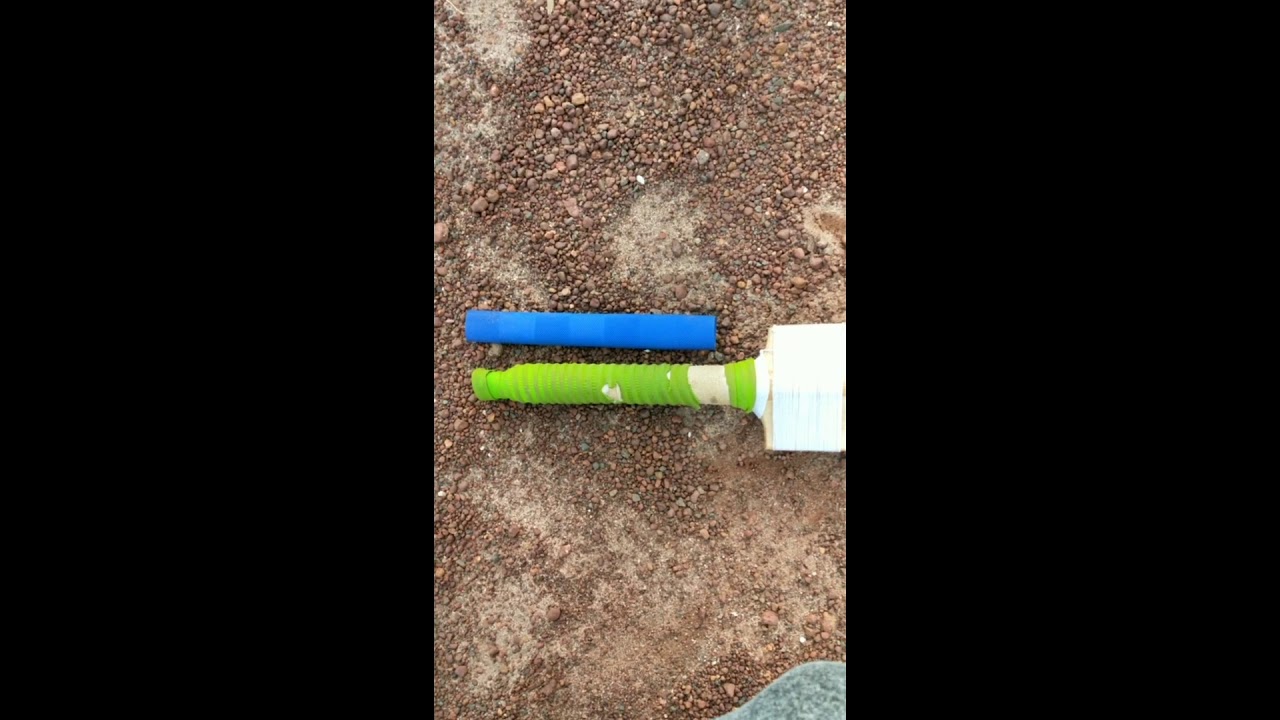 Easy way to put bat grip 