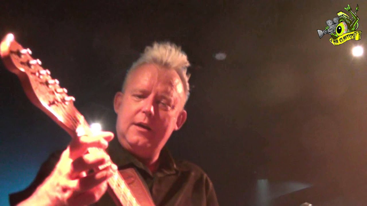 ▲Restless (Original line up!) - Long black shiny car - Centrale Rock Pub (November 2015)