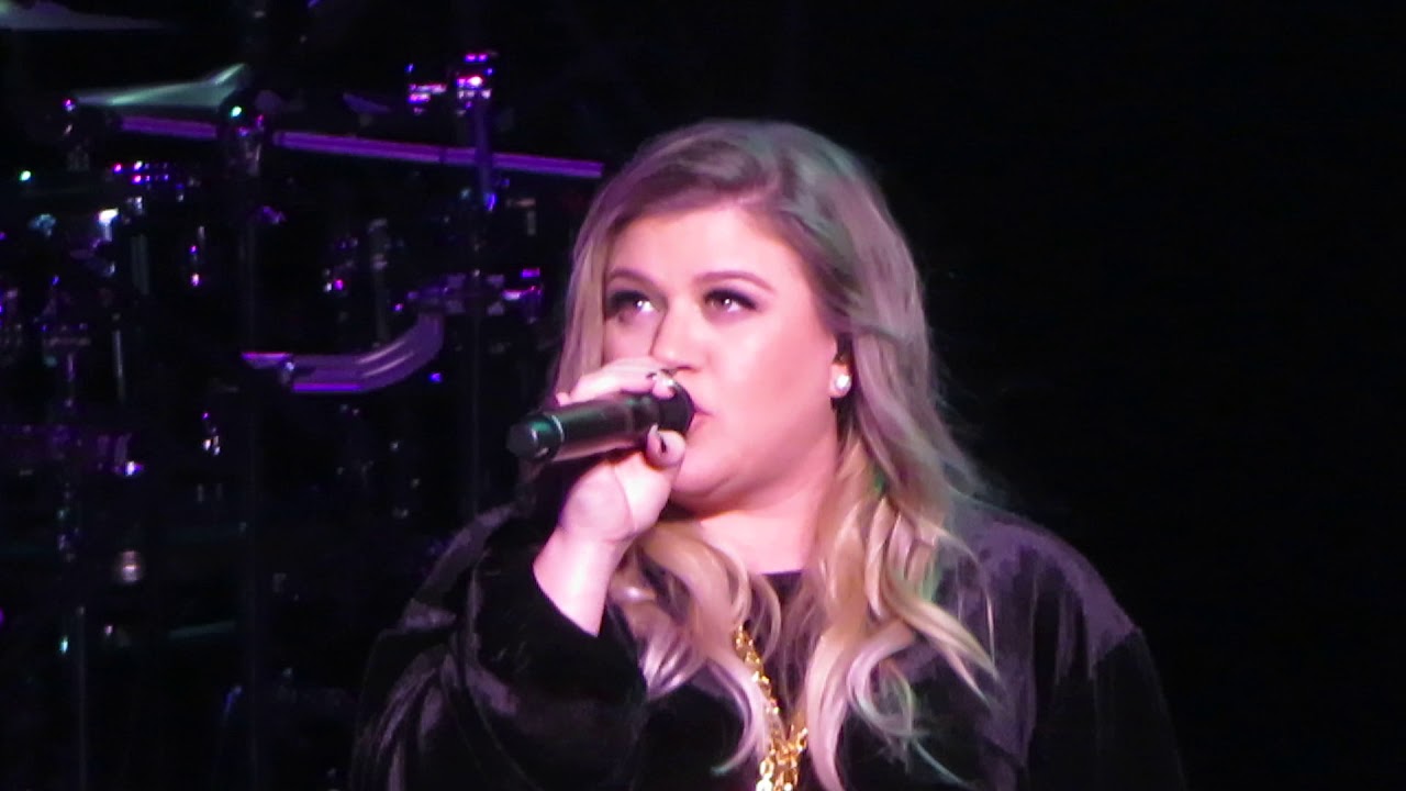 Kelly Clarkson - Walk Away