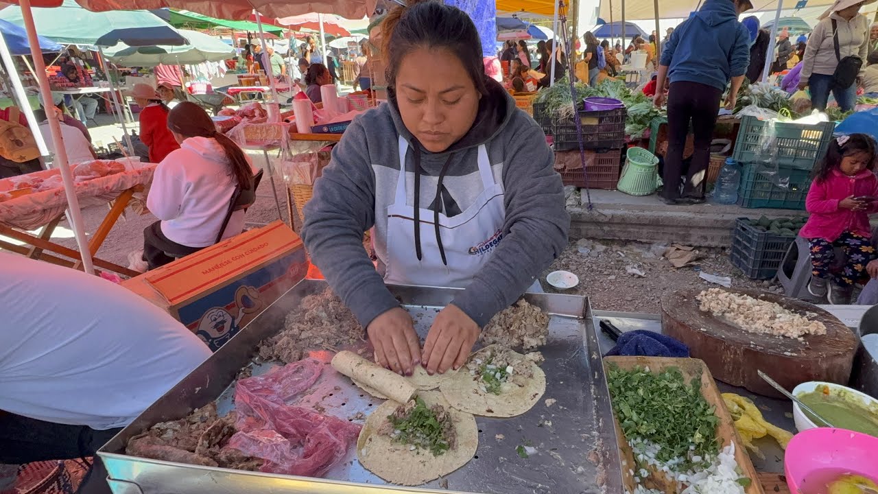 Día de plaza en Tlaxiaco región de la mixteca alta de Oaxaca 