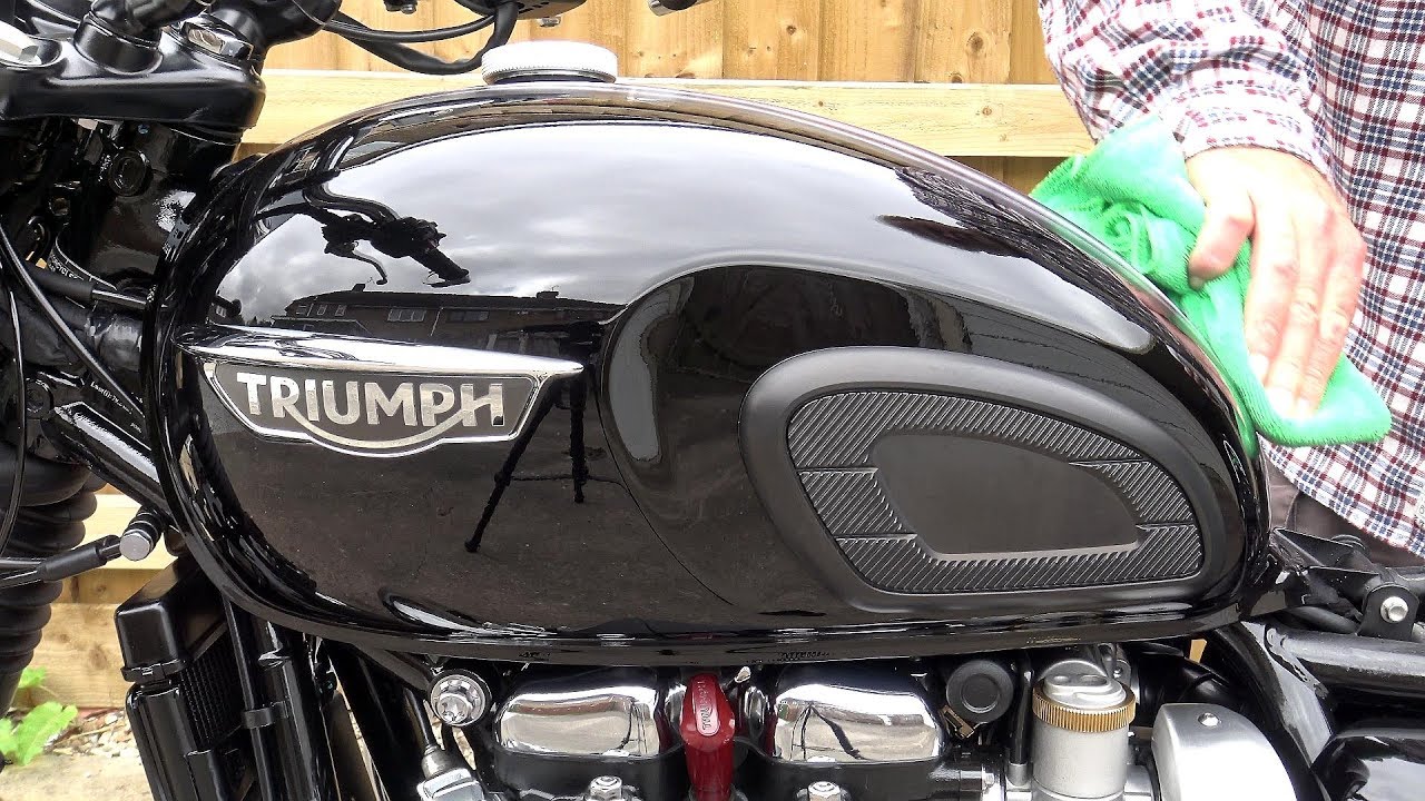 Triumph T120, WAXING, DETAILING & PROTECTING your motorcycle
