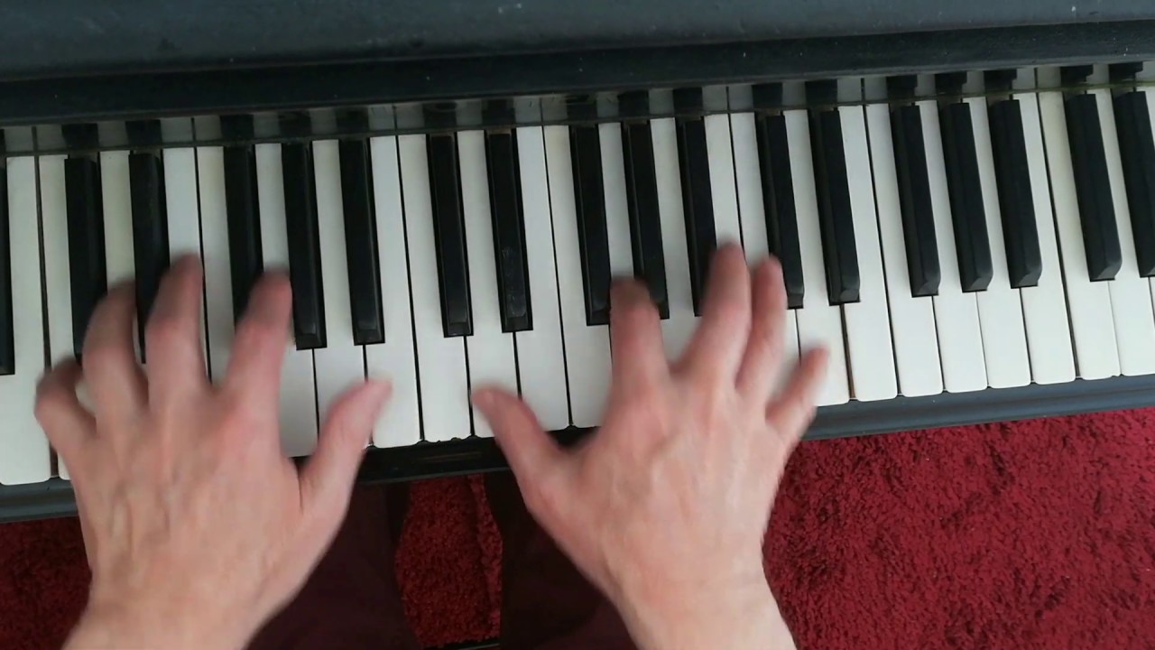 Szeptem mów...plays Bogdan Sobkowiak