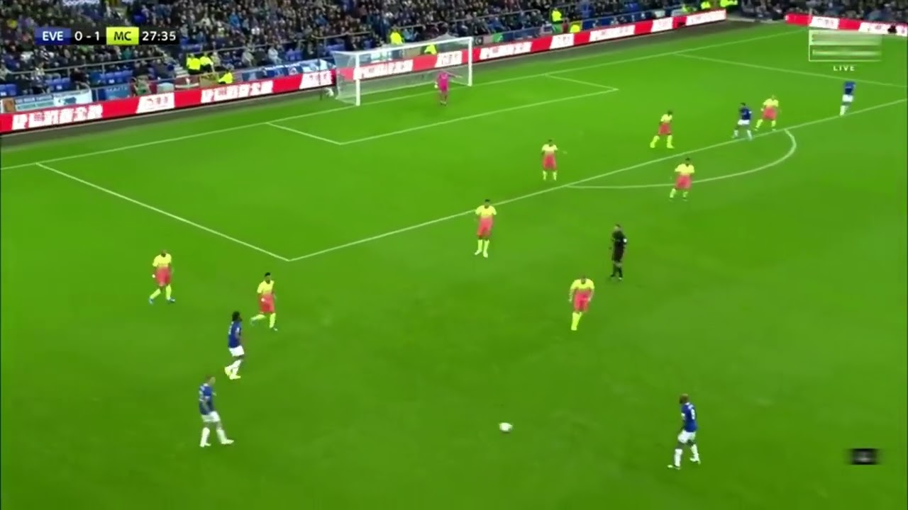 Alex Iwobi vs Manchester City