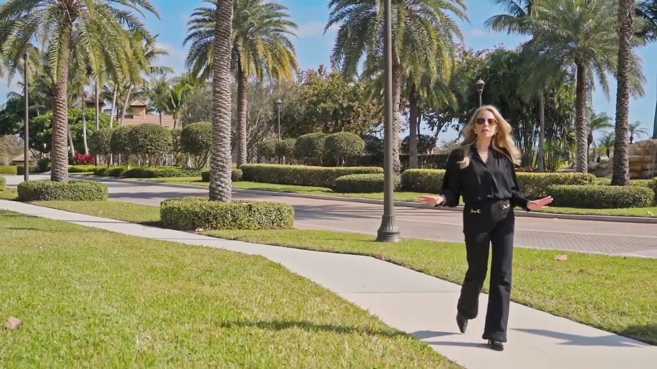 Welcome to Canyon Trails : 8340 Calabria Lakes Drive Boynton Beach, FL