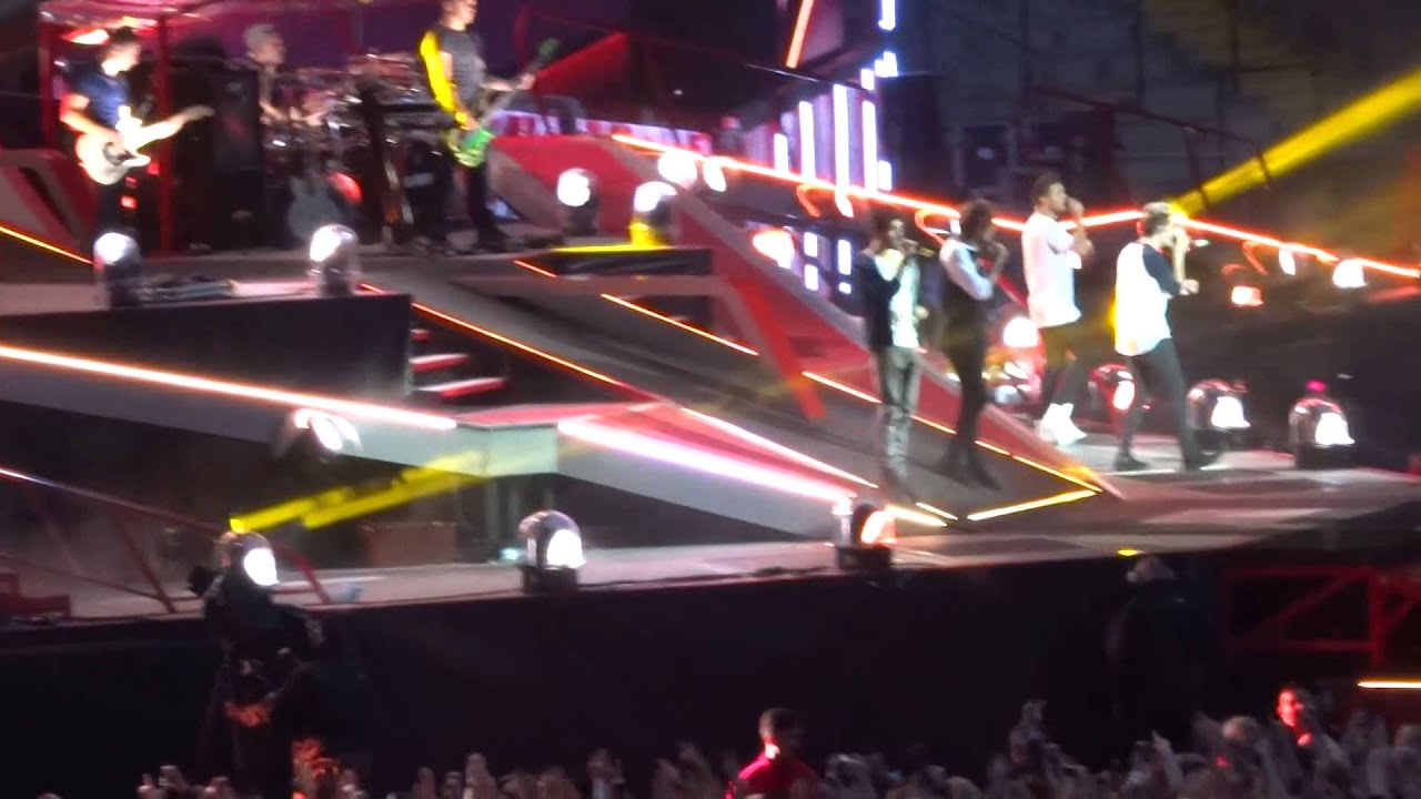 One Direction, What Makes You Beautiful - 13.6.2014