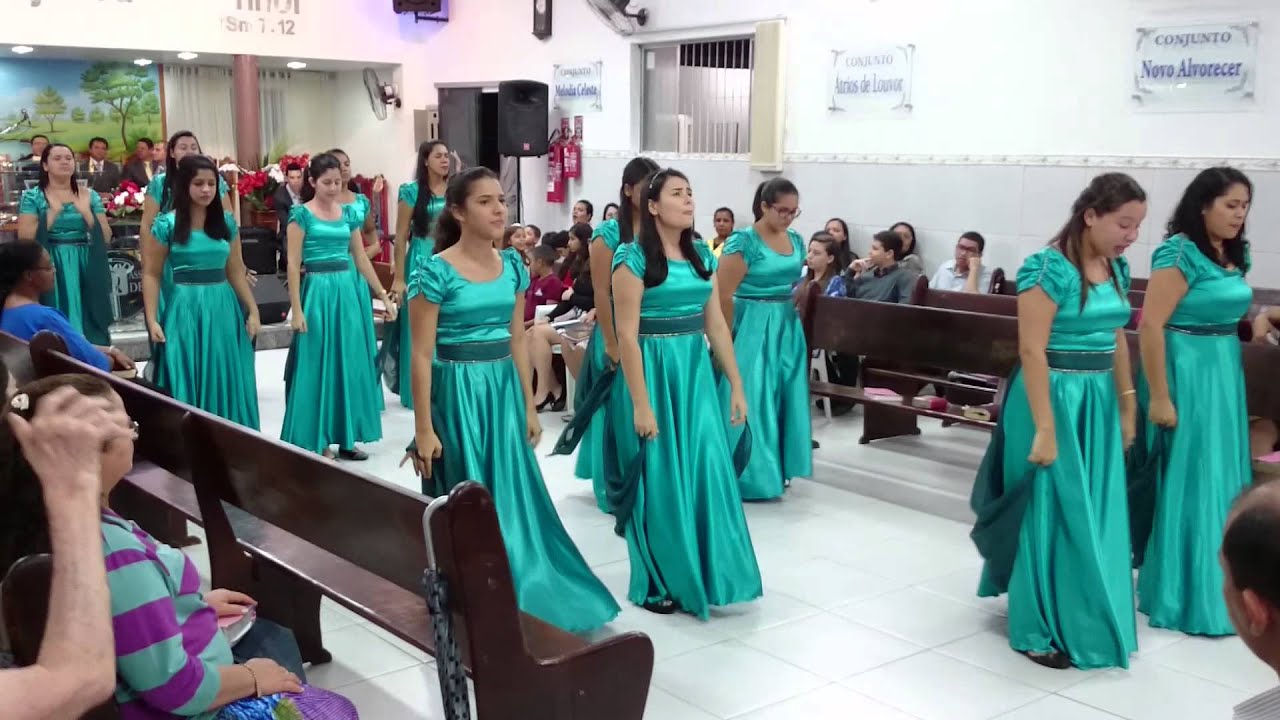 Grupo de gesto Gênesis. Hino: Imutável.