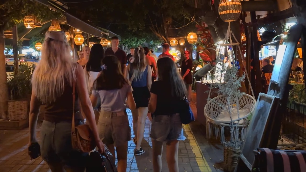 Alanya summer night walk through the city centre, (Antalya) Turkey 2025