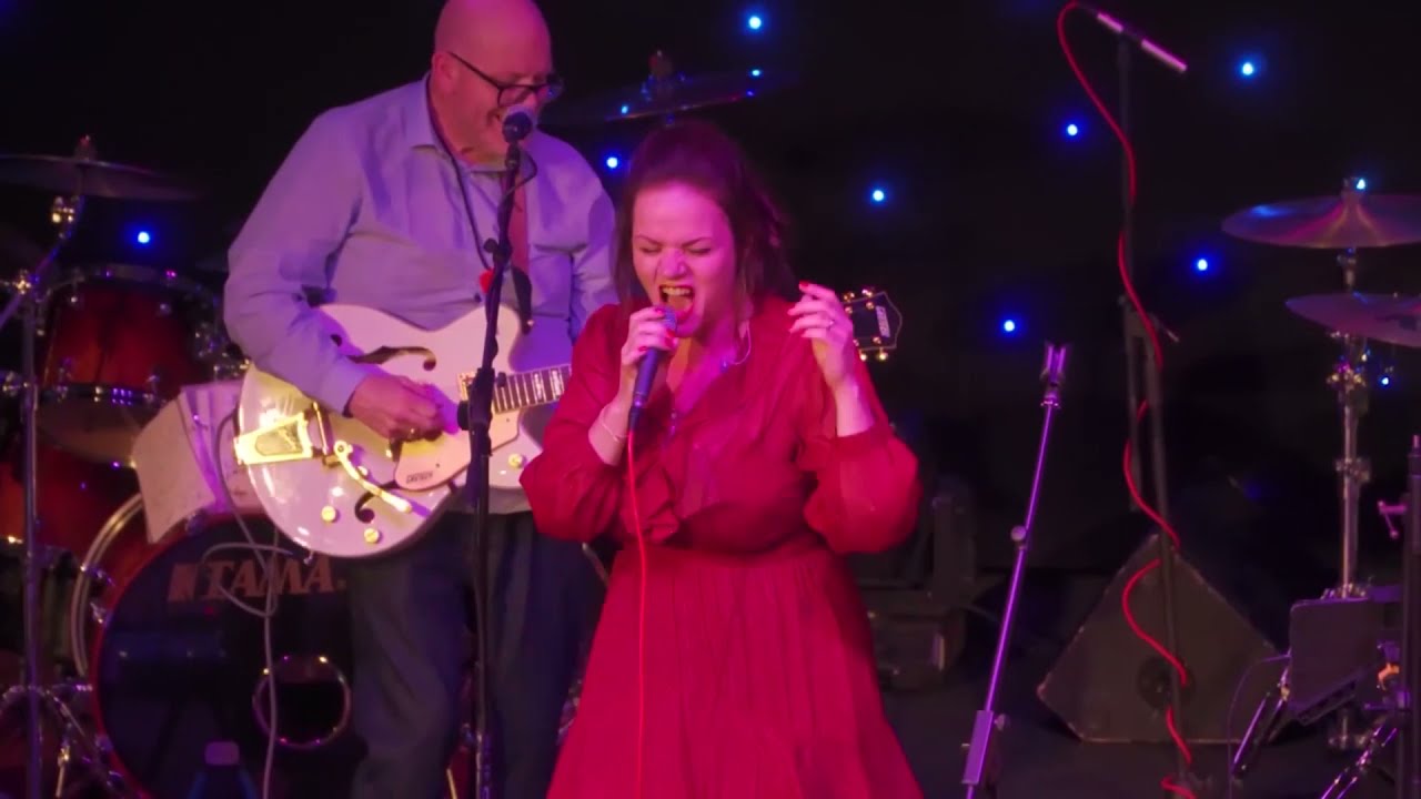 Sophia Stutchbury LIVE - The Astor Community Theatre Deal