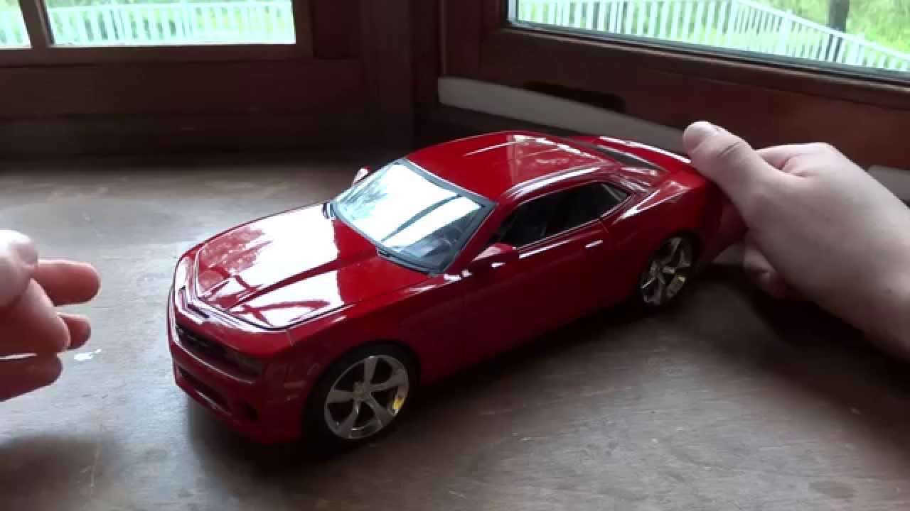 Review of 1/18 Chevrolet Camaro SS by JADA (HD)