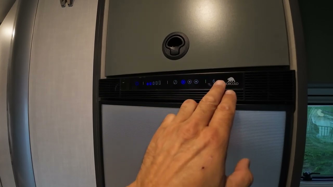 2025 Winnebago Ekko Sprekko Refrigerator