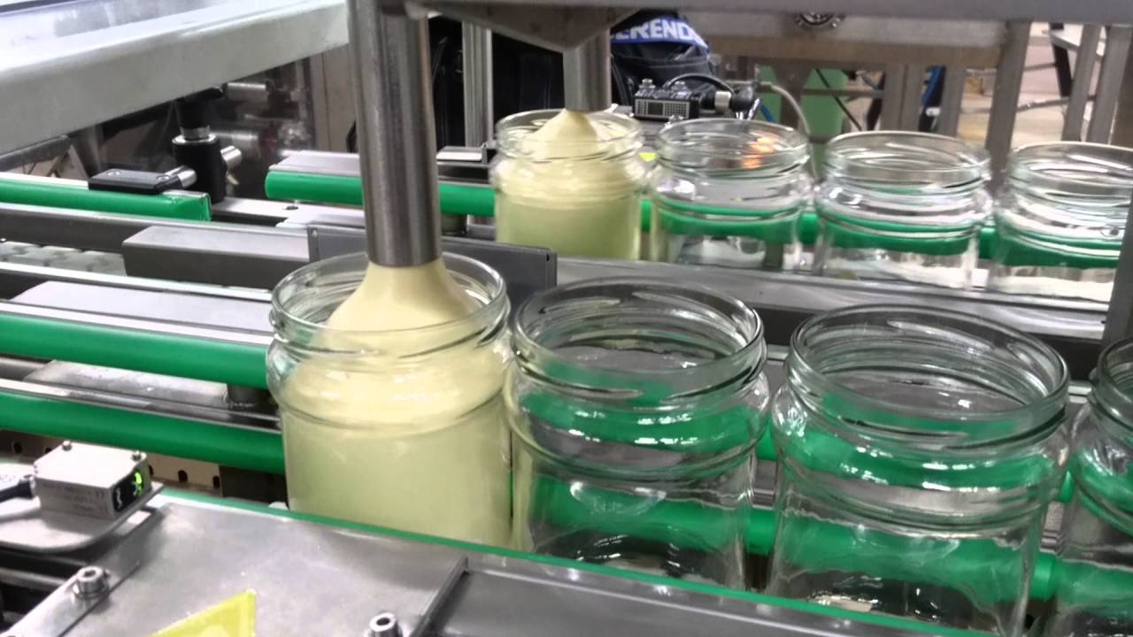 Filling machine for mayonnaise