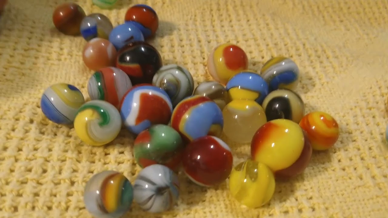 Akro sparklers, tri-onyx Popeyes red and royal blue corkscrews marble King Hot Wheels mibs