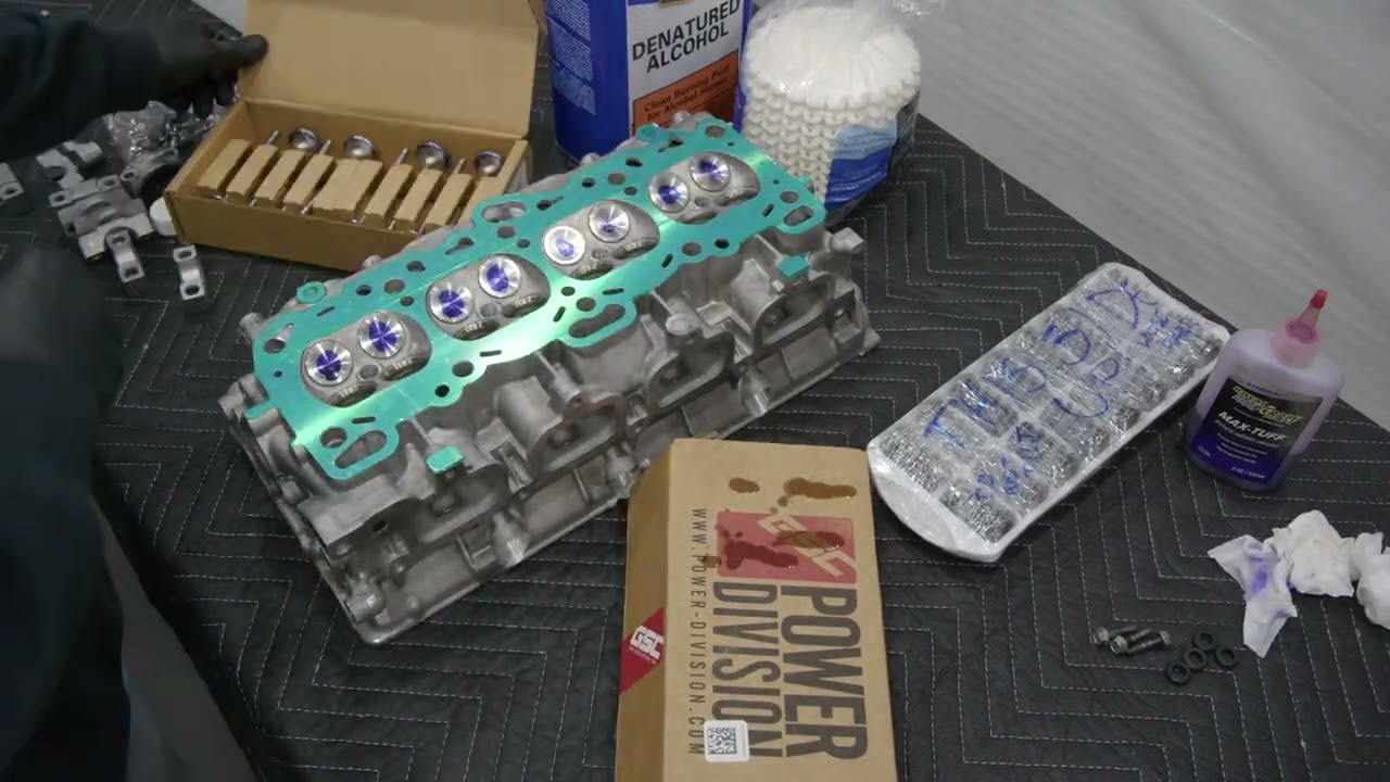 1g 4G63 Cylinder Head Assembly