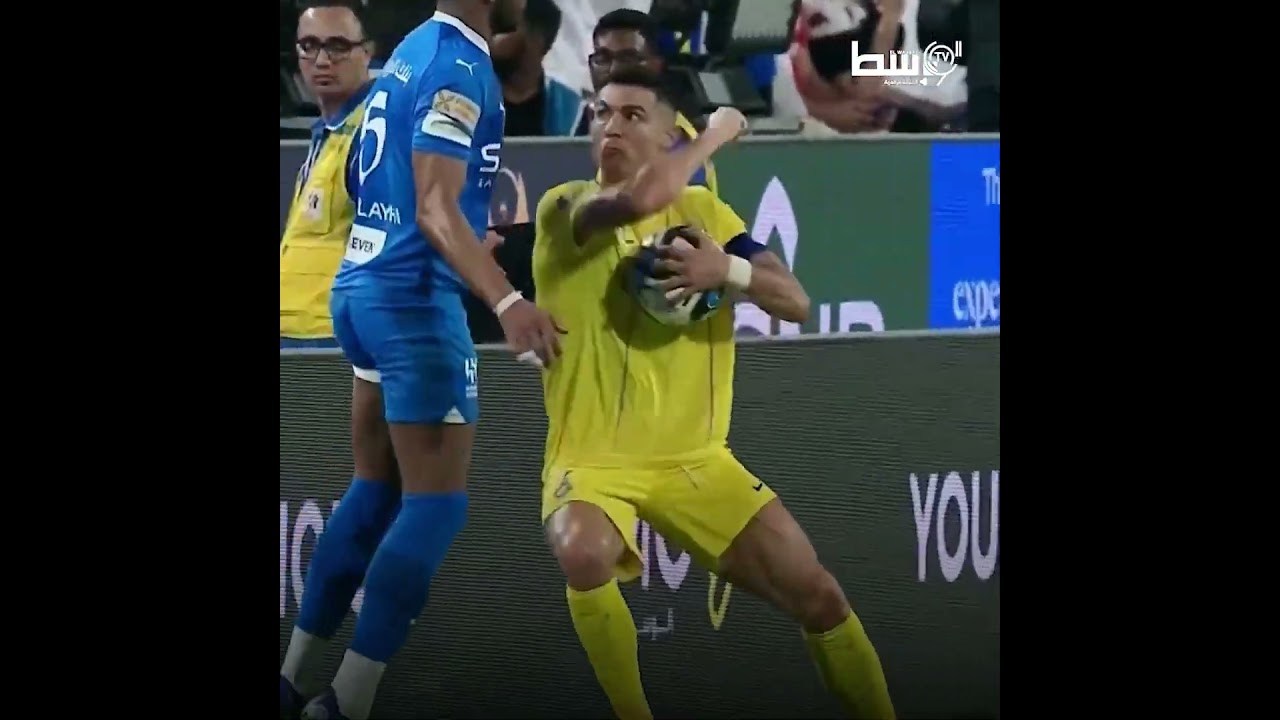 #شاهد #كريستيانو_رونالدو يُطرد في مباراة نصف النّهائي أمام #الهلال
