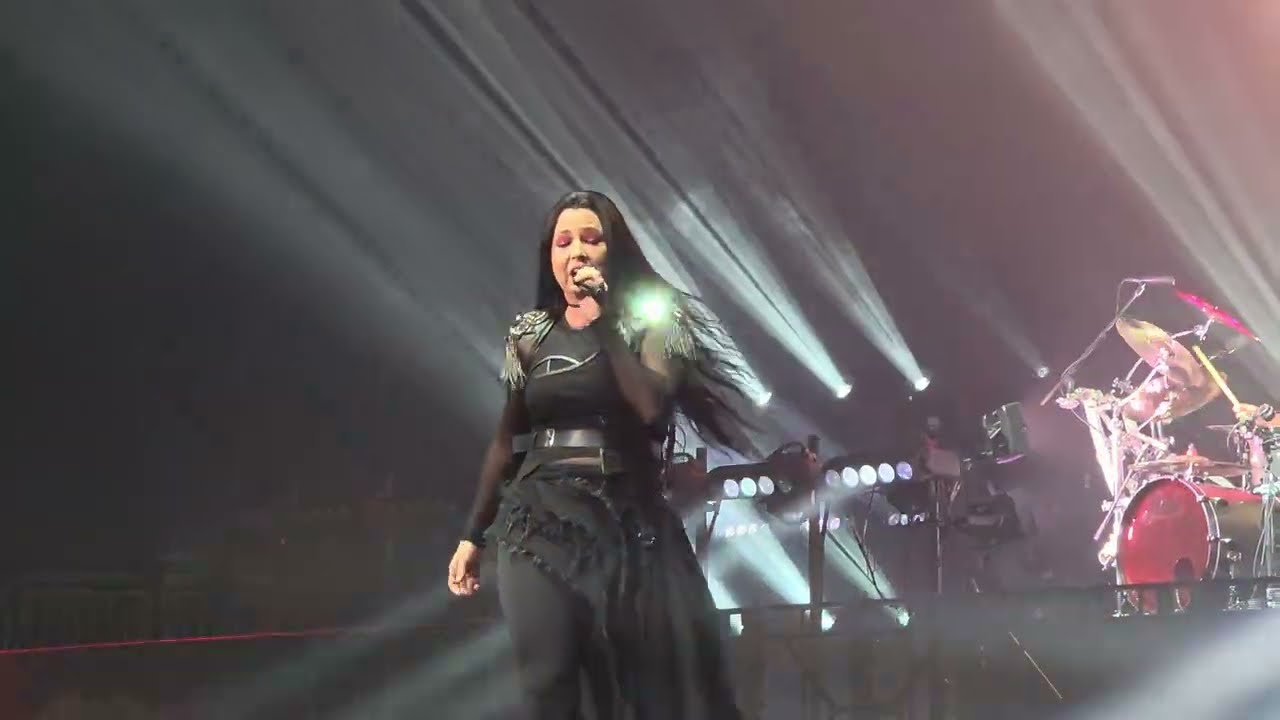 Evanescence - What You Want (Live @ Fiserv Forum, Milwaukee, WI, 9/18/2025)