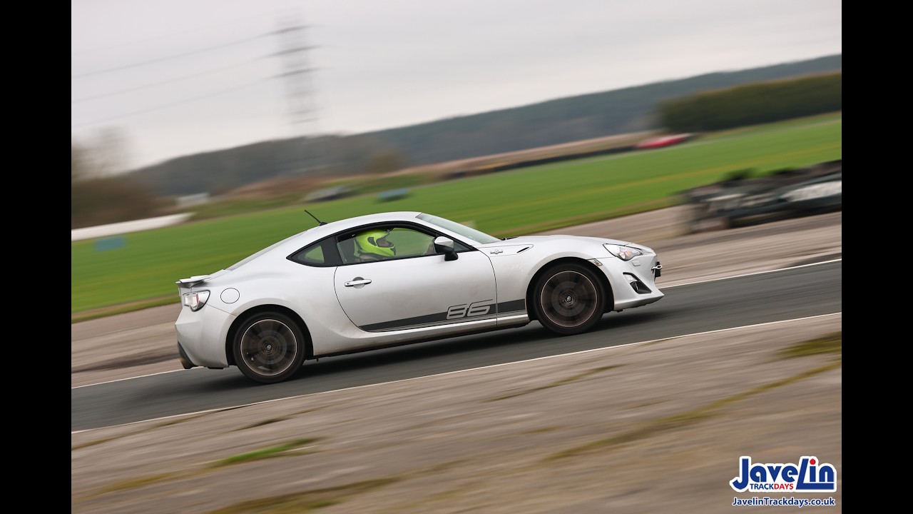 blyton park - GT86 - Smoking breaks + Break Failure