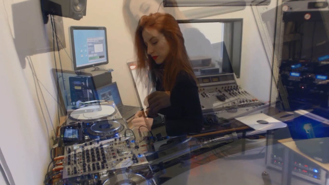 Tijana T in TweakFM (Abe Duque Records)