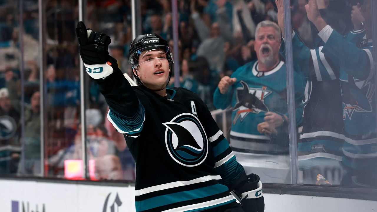 Macklin Celebrini tops 30 goals for the FIRST TIME!